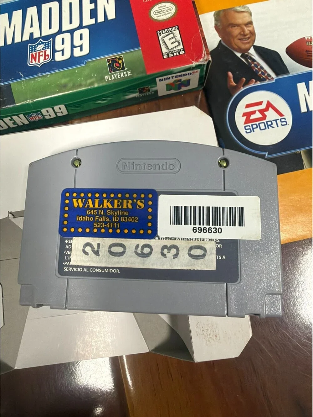 Madden NFL 2000 Nintendo 64 N64 CIB Complete In Box W Manual Authentic Tested